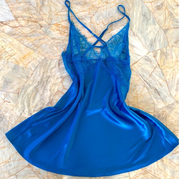 NWOT VICTORIA'S SECRET Satin Lace Plunge Slip Babydoll Blue Enamel, Small